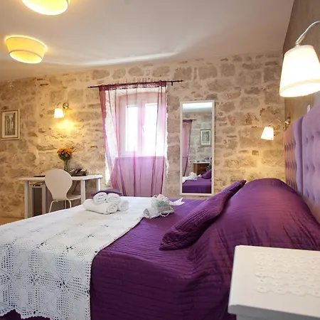 Baguc 4* Split